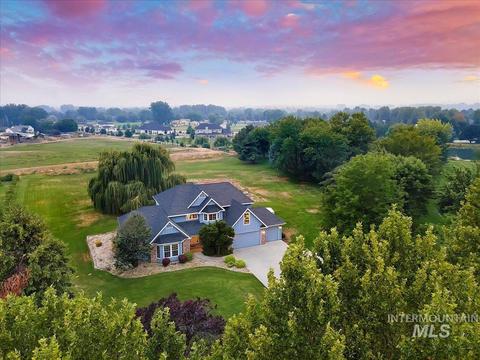 1577 N Chaucer, Eagle, ID 83616 photo 1