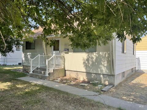 1723 Heyburn Ave E, Twin Falls, ID 83301 photo 1