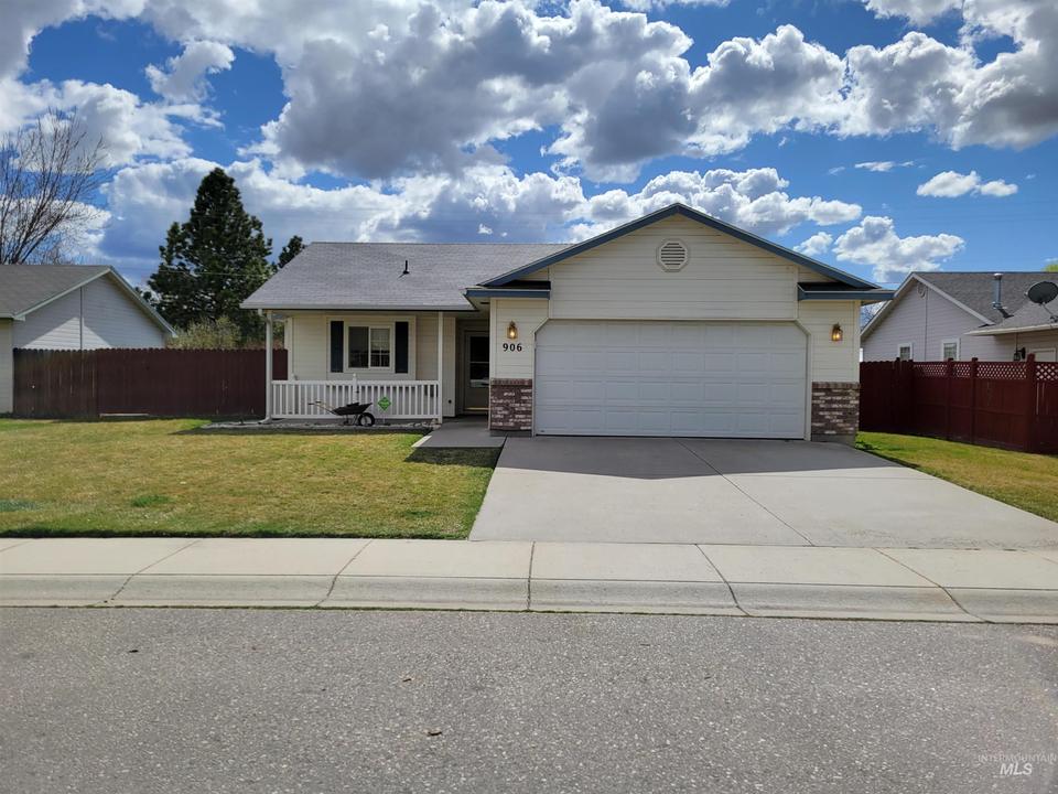 906 Cornwall Way, Fruitland, ID 83619 17 Photos MLS 98837019 Movoto