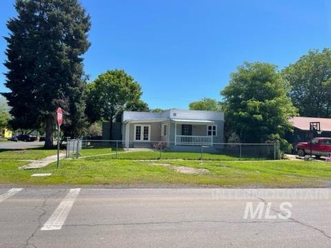 901 Main St, Kamiah, ID 83536 photo 1