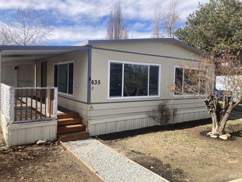 635 N Timathy Rd, Boise, ID 83713