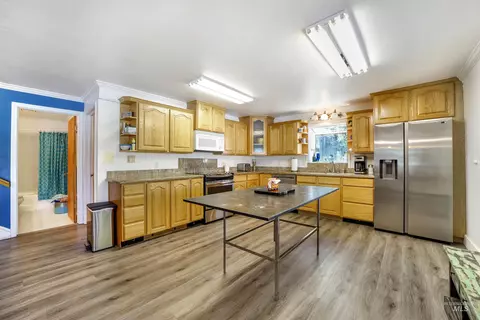 Kitchen - 44 Bell Rapids Rd, Hagerman, ID 83332 photo 2 of 4