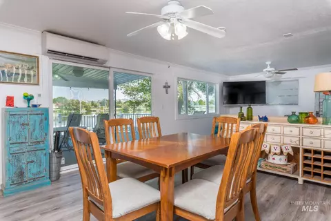 Dining - 44 Bell Rapids Rd, Hagerman, ID 83332 photo 3 of 3