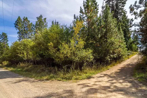 Nka S Dillon Drive, Coeur D'alene, ID 83814