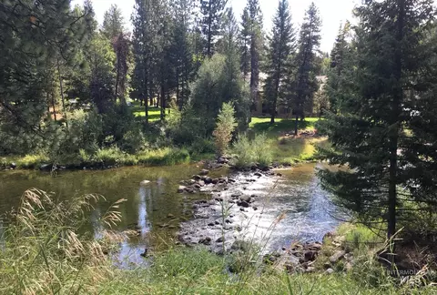 600 River St, Mccall, ID 83638 photo 1