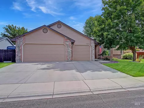1124 N Pinnacle Way, Eagle, ID 83616 photo 1