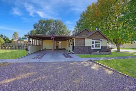 201 E 2nd St, Rupert, ID 83350 photo 1