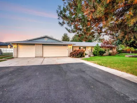 3855 W Flint Dr, Eagle, ID 83616 photo 1