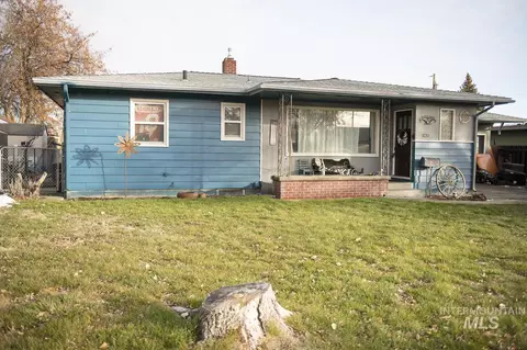 820 N 9th E, Mountain Home, ID 83647 photo 1