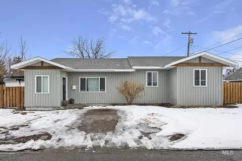 121 E 18th St, Burley, ID 83318 photo 1