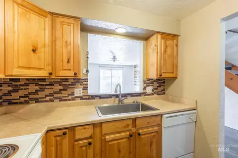 268 N Eagle Glen Ln, Eagle, ID 83616 photo 1