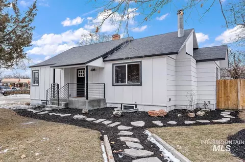 1 Juniper St, Boise, ID 83705 photo 1