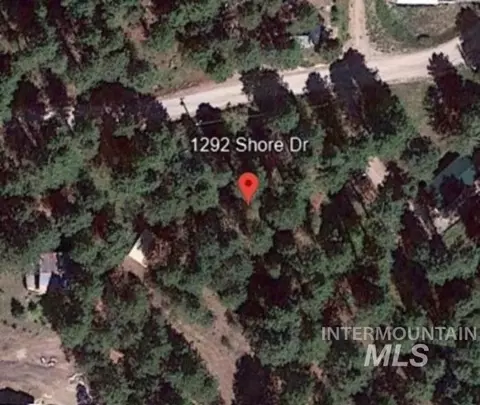 1292 Shore Dr, Cascade, ID 83611