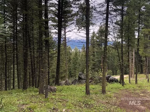 73 77 Mountain Air Dr, Cascade, ID 83611 photo 1