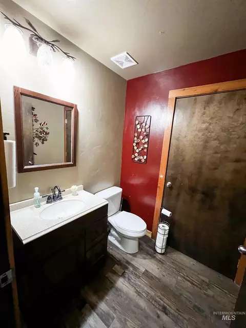 150 S Railroad St, Midvale, ID 83645 photo 14