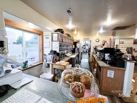 150 S Railroad St, Midvale, ID 83645 photo 8