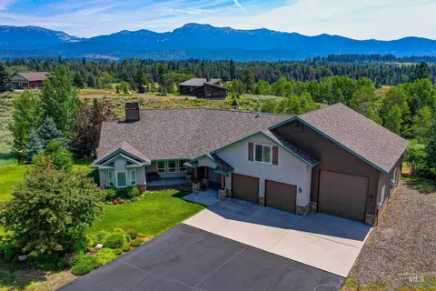 13962 Easy St, Mccall, ID 83638 photo 1
