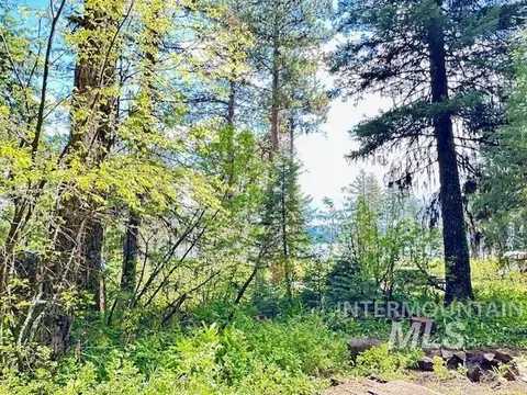 624 Teepee Rd, Cascade, ID 83611 photo 1