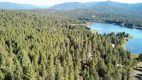 tbd 1-4 Horsethief Rd, Cascade, ID 83611