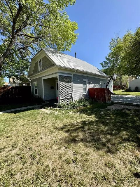 420 3rd Ave E, Twin Falls, ID 83301 photo 1