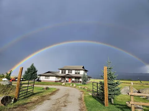 Exterior - 610 Cabarton Rd, Cascade, ID 83611 photo 5 of 12