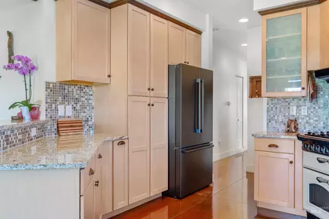Kitchen - 610 Cabarton Rd, Cascade, ID 83611 photo 3 of 3