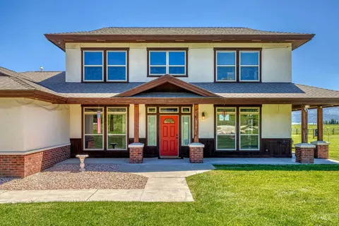 Exterior - 610 Cabarton Rd, Cascade, ID 83611 photo 7 of 12