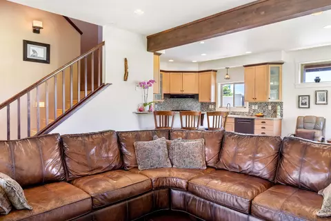 Living - 610 Cabarton Rd, Cascade, ID 83611 photo 3 of 3