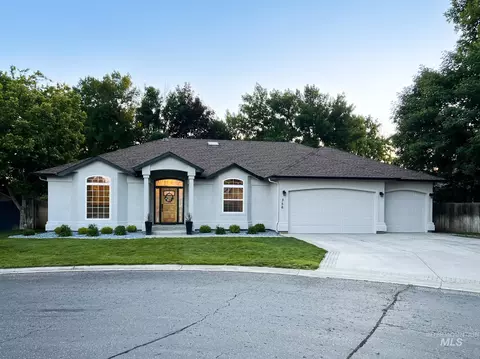 356 N Pebble Beach Way, Eagle, ID 83616 photo 1