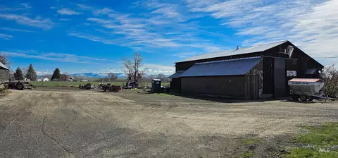 2770 Salubria Rd, Cambridge, ID 83610