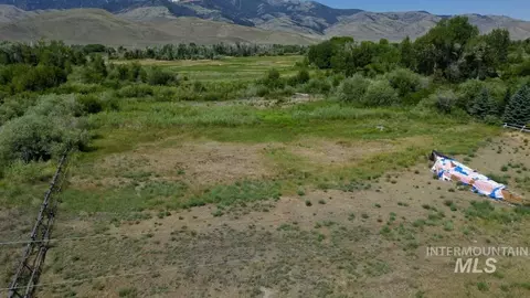 4237 Summit Dr, Mackay, ID 83251 photo 8