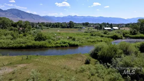 4237 Summit Dr, Mackay, ID 83251 photo 9