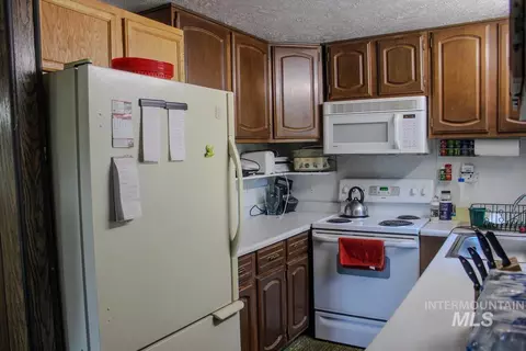 Kitchen - 4 Ogburn Ln, Cascade, ID 83611 photo 1 of 1