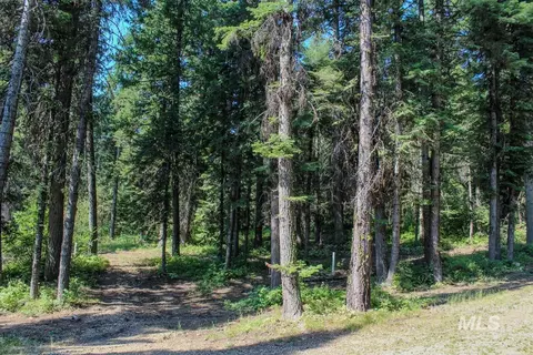 Exterior - 4 Ogburn Ln, Cascade, ID 83611 photo 9 of 11