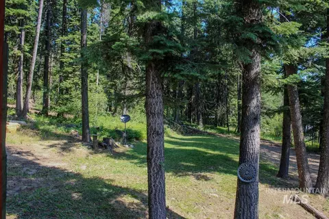 Exterior - 4 Ogburn Ln, Cascade, ID 83611 photo 5 of 11