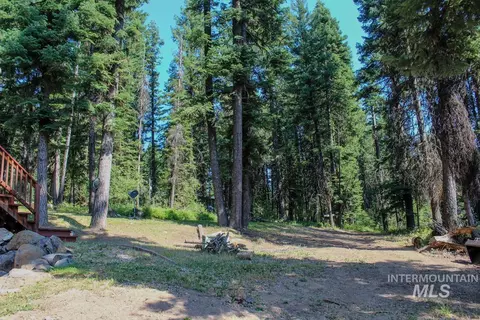 Exterior - 4 Ogburn Ln, Cascade, ID 83611 photo 6 of 11