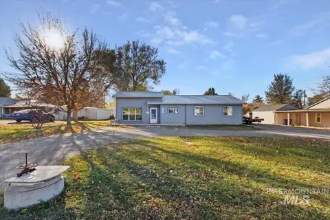 609 E Avenue C, Jerome, ID 83338 photo 1