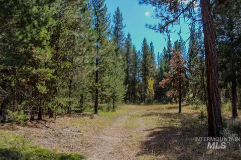 110 Warner Dr, Cascade, ID 83611 photo 8