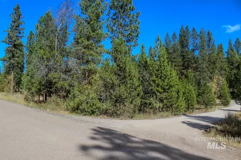 110 Warner Dr, Cascade, ID 83611 photo 9