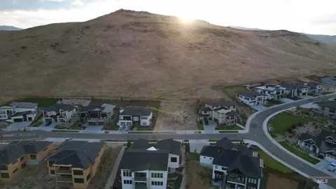 3540 E Asteroid Dr, Boise, ID 83712 photo 2
