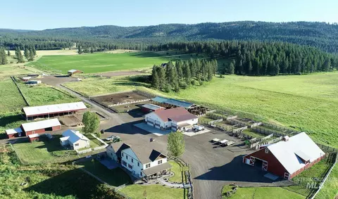 55959 Hwy 244, La Grande, OR 97850