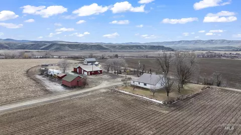 2117 Weiser River Rd, Weiser, ID 83672