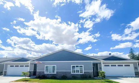 2103 Alder #B, Lewiston, ID 83501