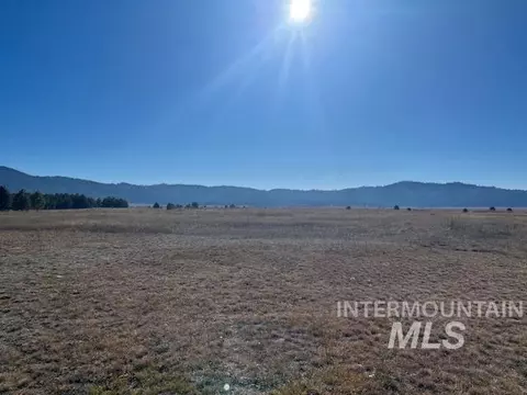 111 Sixty Ln, Cascade, ID 83611 photo 1