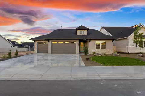 485 Hidden Mill Ct, Middleton, ID 83644