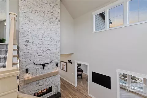 Entry Way - 3427 N Hardwick Ave, Eagle, ID 83616 photo 4 of 9