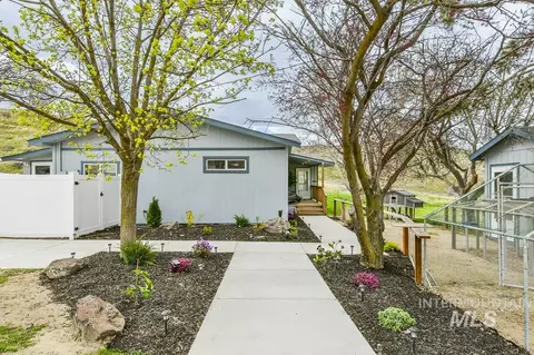 16758 Deer Flat Rd, Caldwell, ID 83607