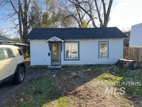 1109 E Ct, Weiser, ID 83672 photo 1