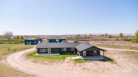 1300 N Big Tree Ln, Kuna, ID 83634