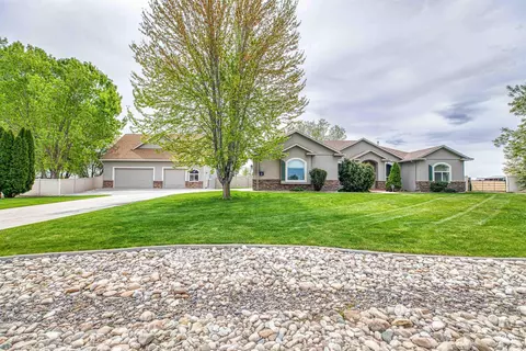 27607 Petolla Rd, Wilder, ID 83676